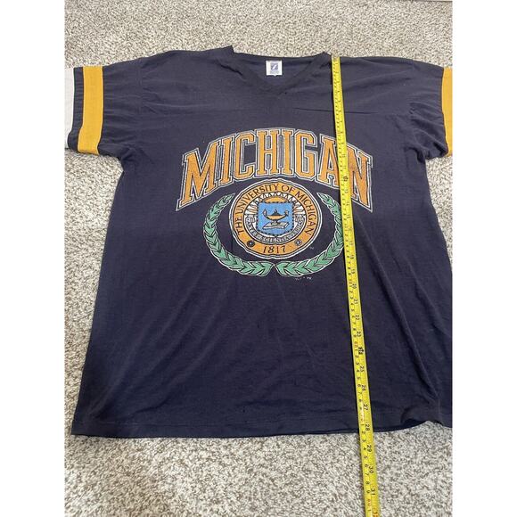 VTG Logo 7 Michigan Wolverines V-Neck T-Shirt 90s Striped Sleeve XL Distressed - Picture 10 of 11